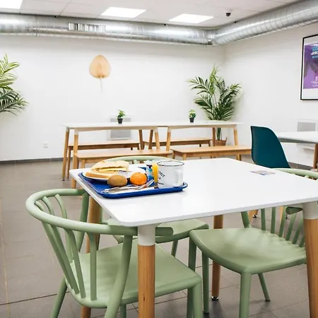 Twenty Business Flats Aparthotel