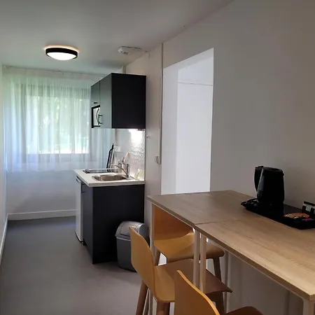 Twenty Business Flats Jouy-en-Josas