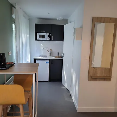Twenty Business Flats Aparthotel